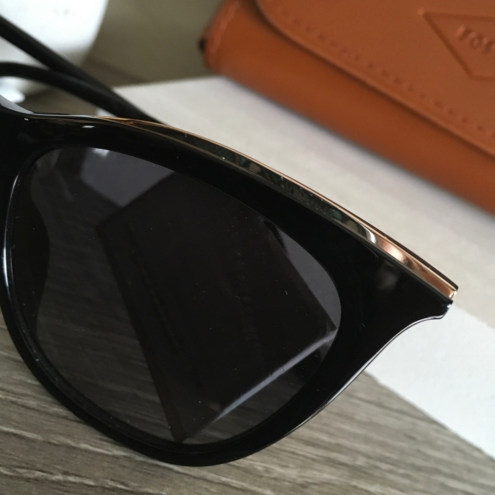 FOSSIL SUNGLASSES 🕶 - Picture 2 of 12